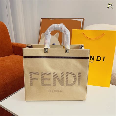 borsa fendi yupoo|fendi peekaboo handbags.